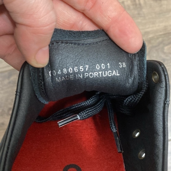 EUC HUGO Quiver Derby LT Black leather sneaker with white sole size 38 - Picture 9 of 9